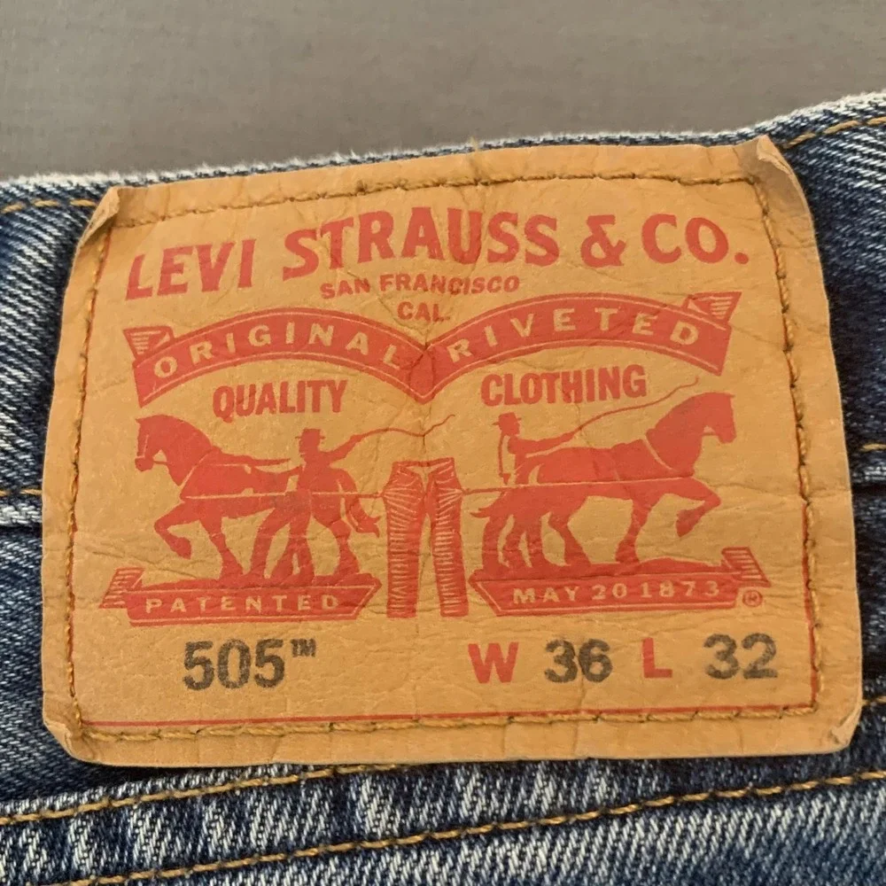 Levis levis 505